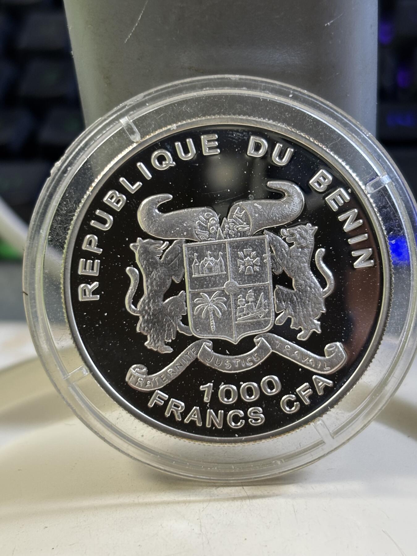 第184期拍卖 贝宁2002年航海人物100法郎精制纪念银币，999银，19.95克