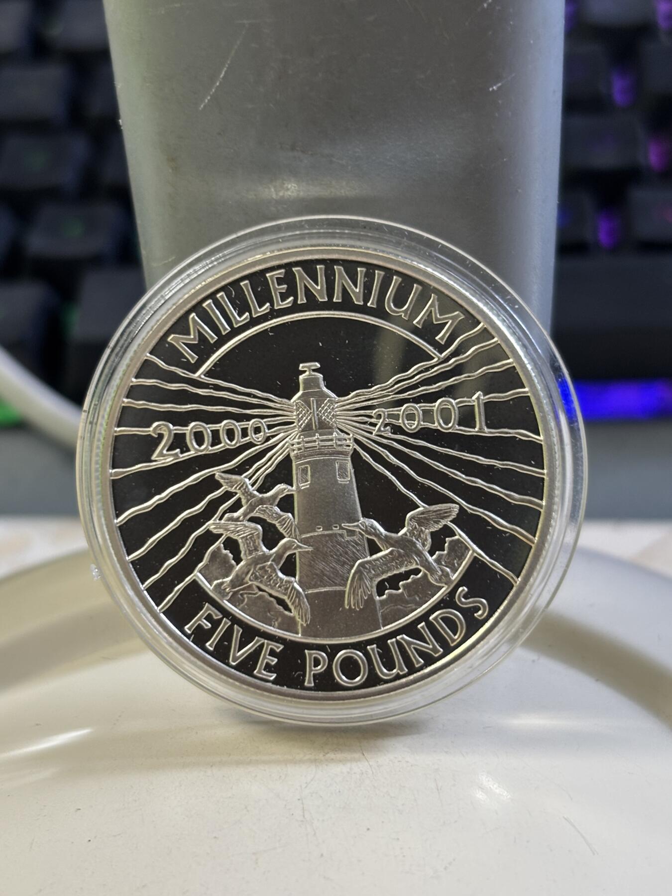 第184期拍卖 奥尔德尼2000-2001年千禧年系列灯塔精制纪念银币，925银，28.28克银价363，发行20000枚
