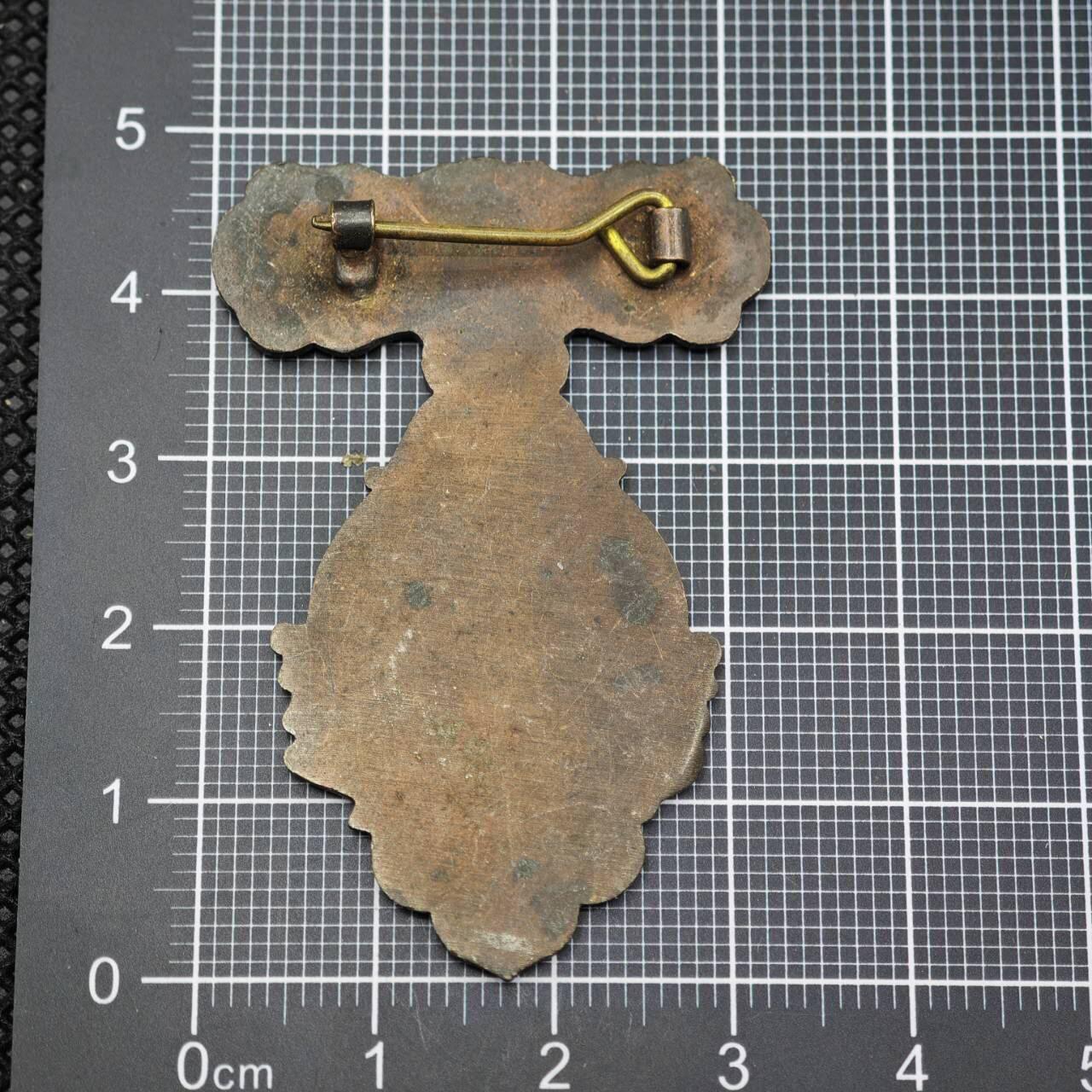 【淘币小摊】限时拍第八百二十三拍  纪念章场  满百包邮可预留两周  周一统一发货   “AD”组织纪念徽章