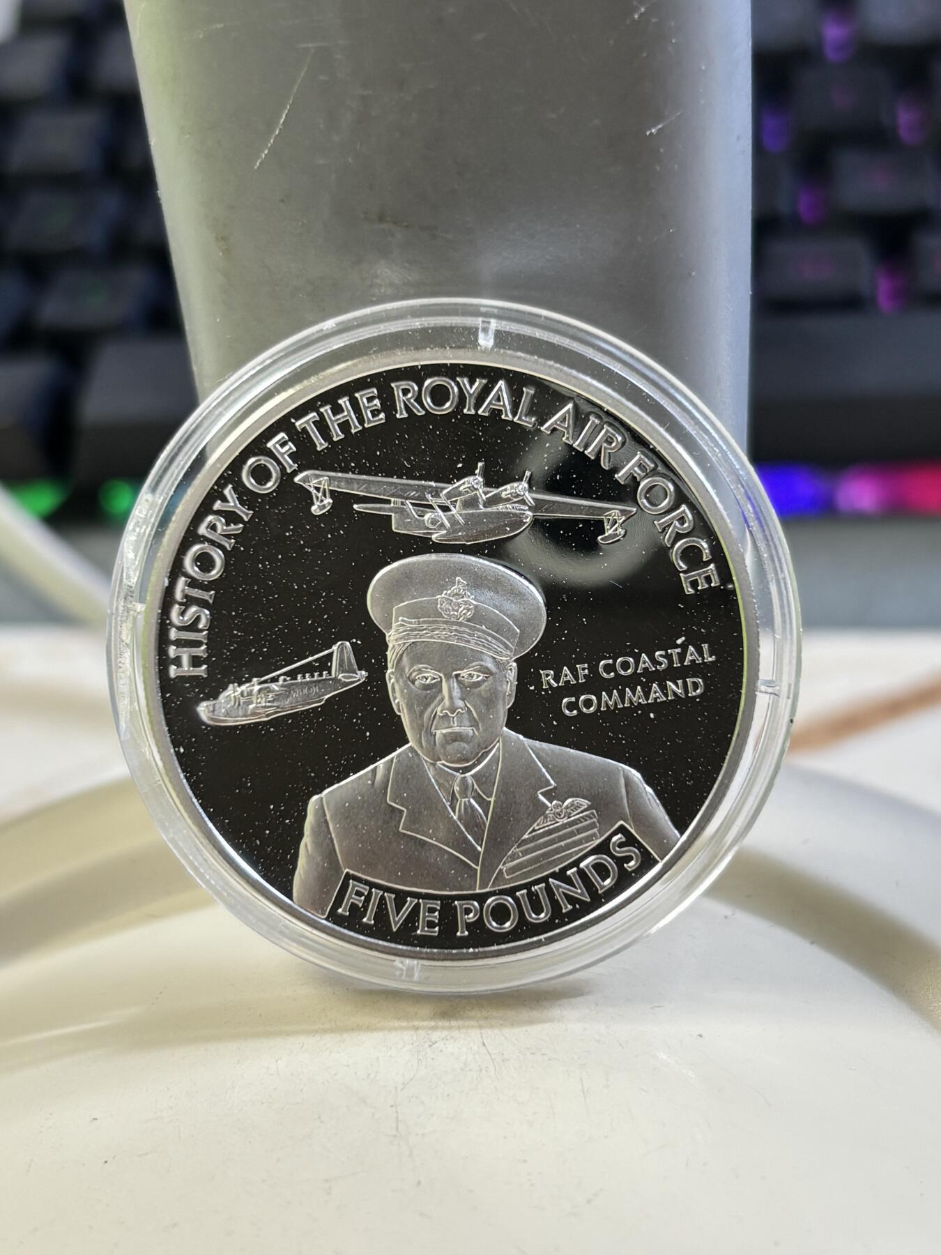 第184期拍卖  泽西2008年皇家空军的历史纪念银币，925银，28.28克银价363，塑料盒有破