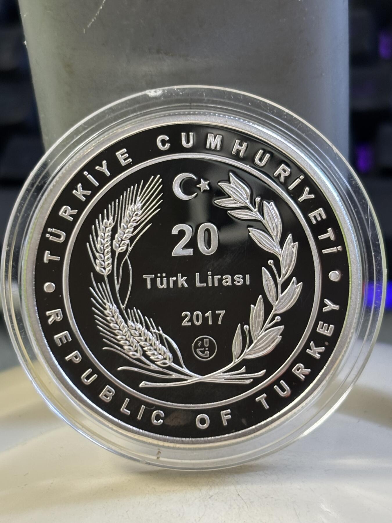 第184期拍卖 土耳其2017年珍稀动物系列蝴蝶1盎司精制纪念银币，925银，发行量2000枚，有氧化，银价399