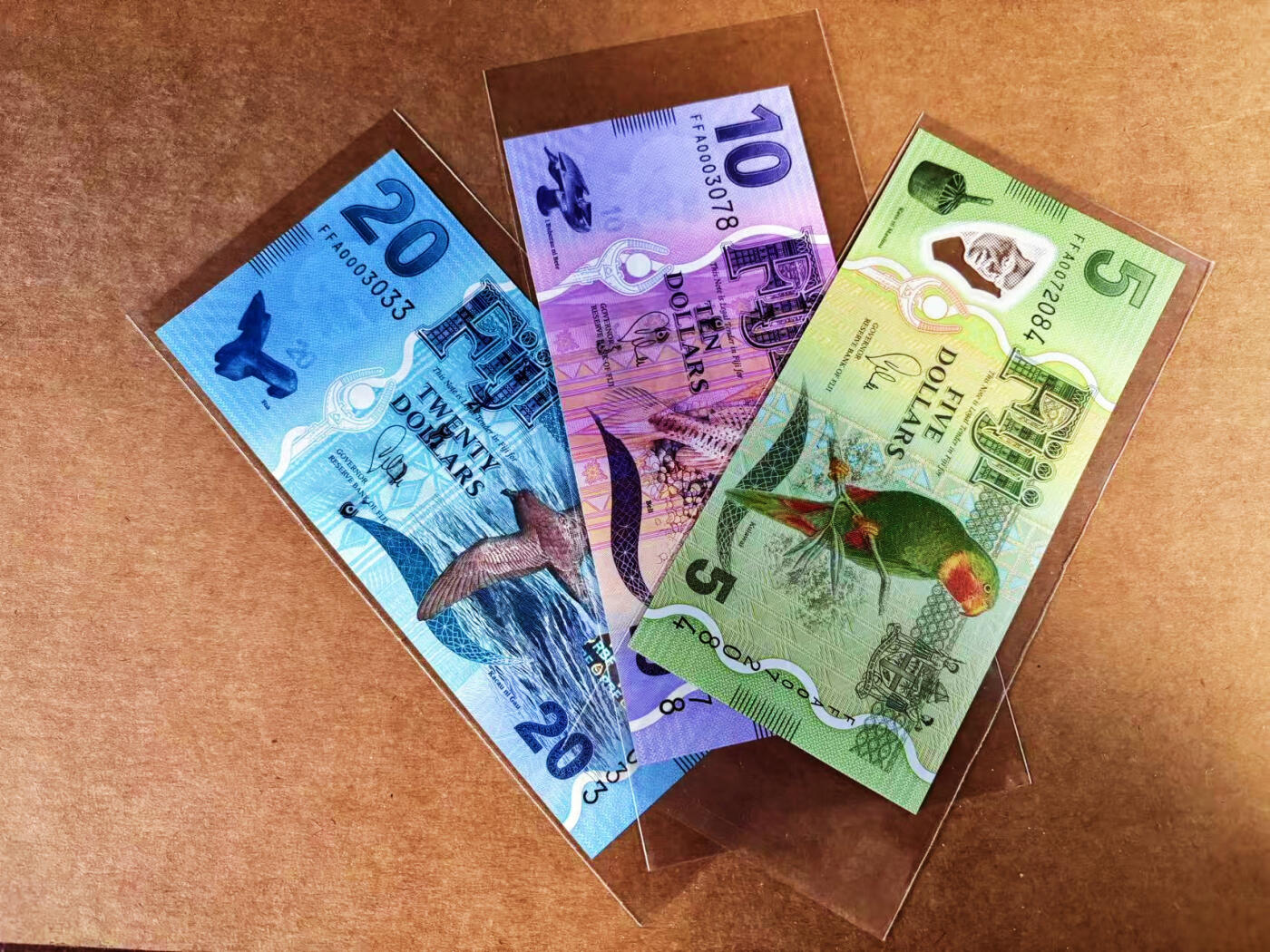 【Blue Auction】世界纸币精拍第759期——18级TOP拍卖/信誉/品质/专业/高效💫 【一组3张 FFA首发冠】斐济 5-10-20元 全新UNC