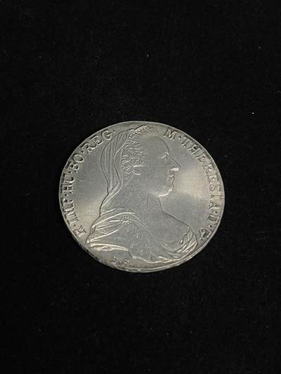 勋章专场 - 奥匈帝国玛丽亚·特蕾西亚大奶妈银币，1780年，银质，异形边齿