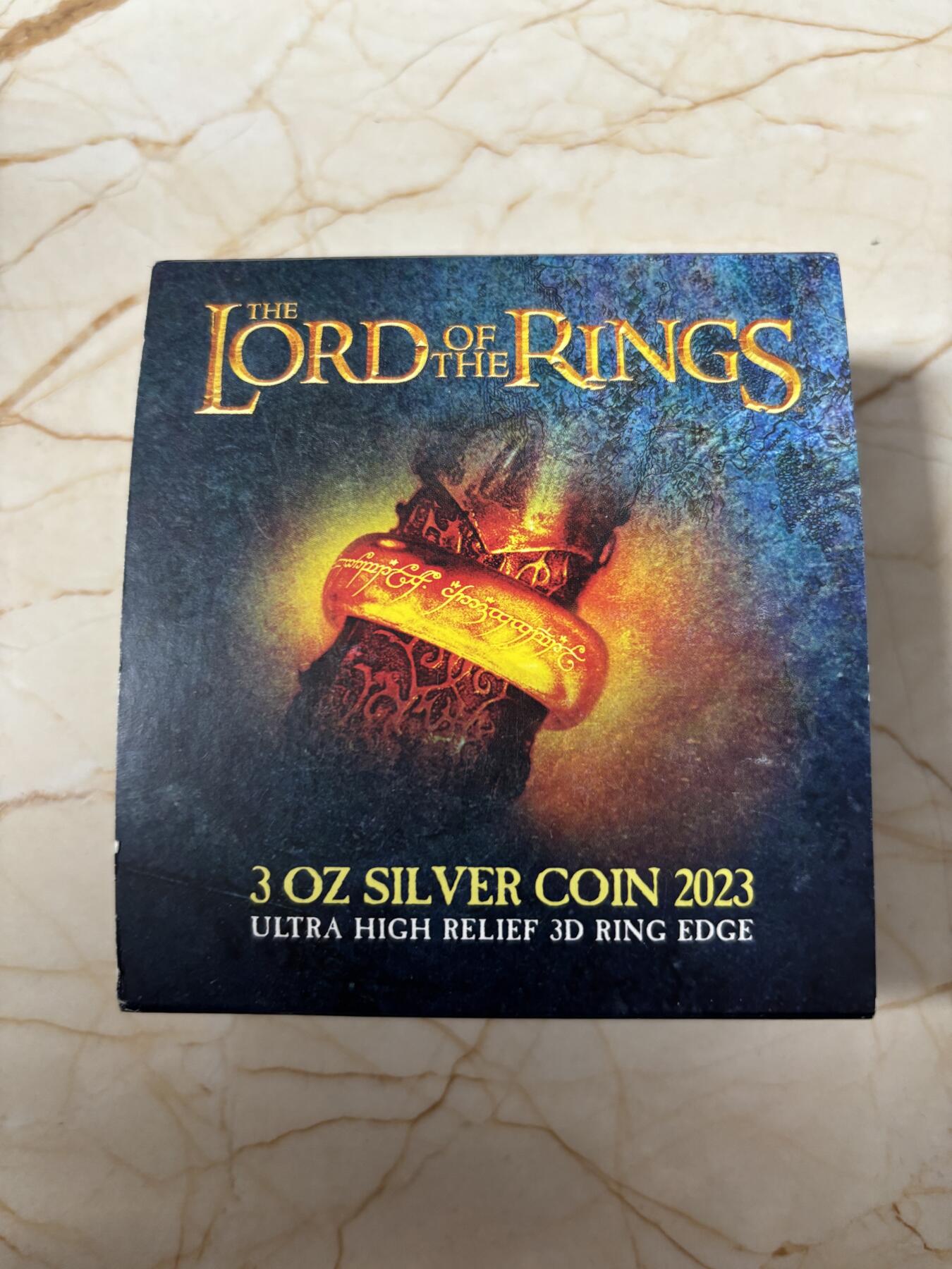 第185期拍卖  萨摩亚2023年指环王至尊魔戒3盎司仿古纪念银币。999银，发行量1499枚，有氧化