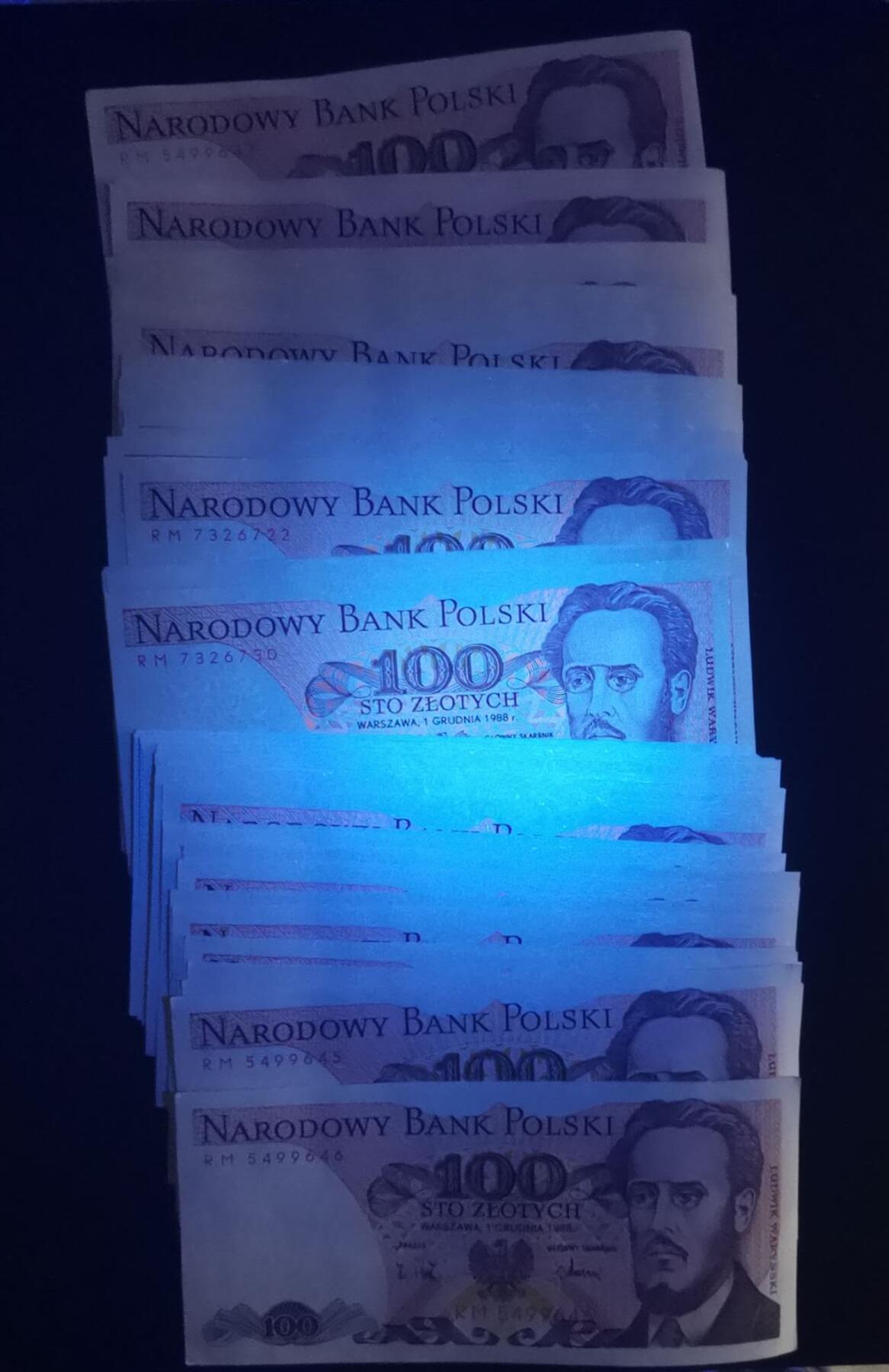 《艾美收藏》第223期-12.7周日外币畅拍 (100张)波兰1988年100兹罗提UNC/UNC- 捆痕/压痕&角不绝等微瑕