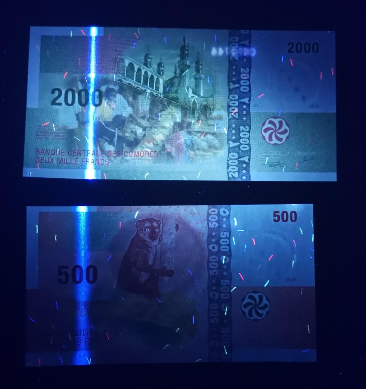 《艾美收藏》第223期-12.7周日外币畅拍 (2张)科摩罗2005年2000法郎UNC&2006年500法郎UNC-右上角荧光