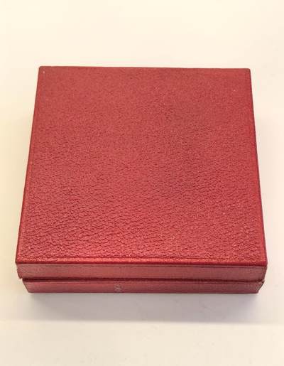 博洋堂世界钱币拍卖第150期（全场包邮） NGC PF69UC 原盒原证书 1987年香港兔年精制生肖金币 数量远少于普制 15.98克 917 金价持续强劲 黄金的抗风险能力还在不断验证 盒子连接处有脱落