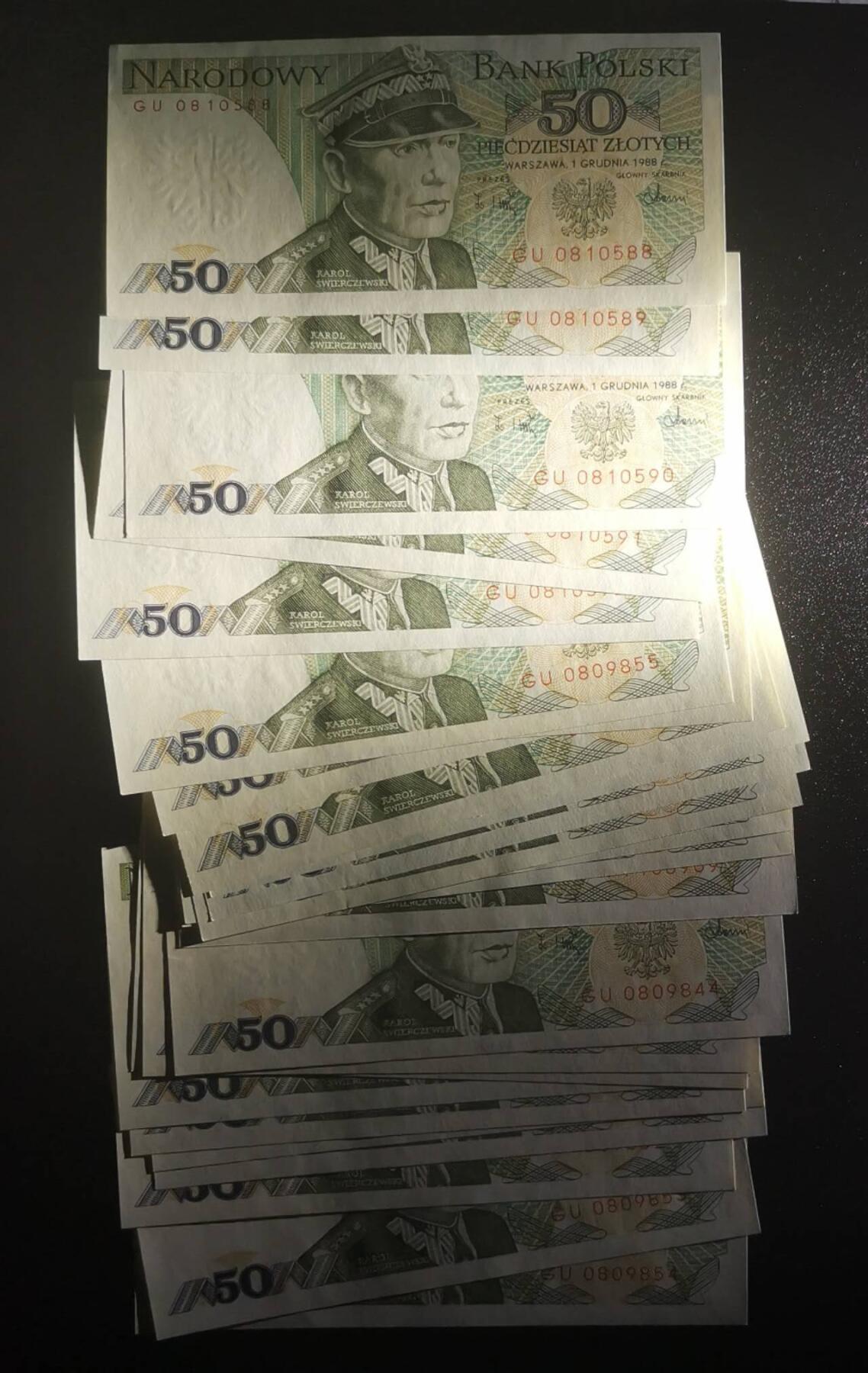 《艾美收藏》第223期-12.7周日外币畅拍 (25张)波兰1988年50兹罗提UNC/UNC- 零星几张压痕&角不绝等微瑕