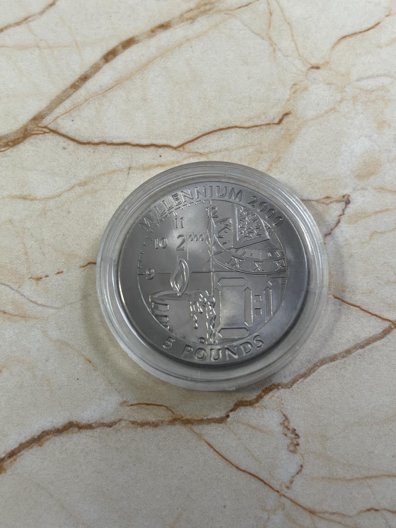 第184期拍卖 直布罗陀1999年5镑千禧年贵金属钛纪念币