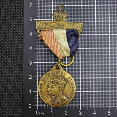 【淘币小摊】限时拍第八百二十三拍  纪念章场  满百包邮可预留两周  周一统一发货  -  英国1937年乔治五世加冕纪念章