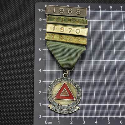 【淘币小摊】限时拍第八百二十三拍  纪念章场  满百包邮可预留两周  周一统一发货  -    1972年安全驾驶竞赛奖章