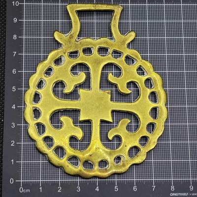 【淘币小摊】限时拍第八百二十三拍  纪念章场  满百包邮可预留两周  周一统一发货  -  铜镂空摆件