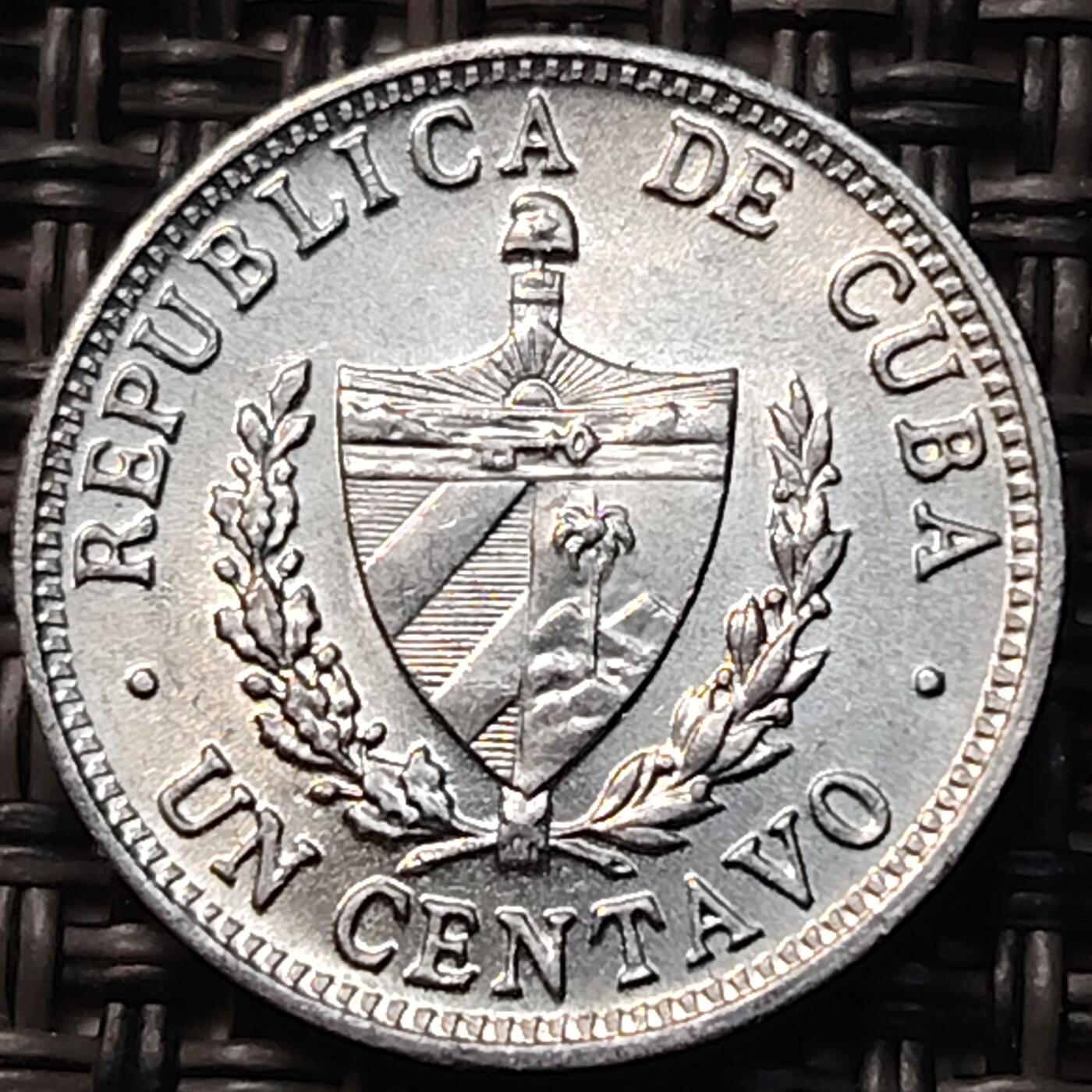 布加迪🐬～世界钱币(上海)🌾第 263 期 /  各国套币和散币 古巴🇨🇺 1970年 1分铝币