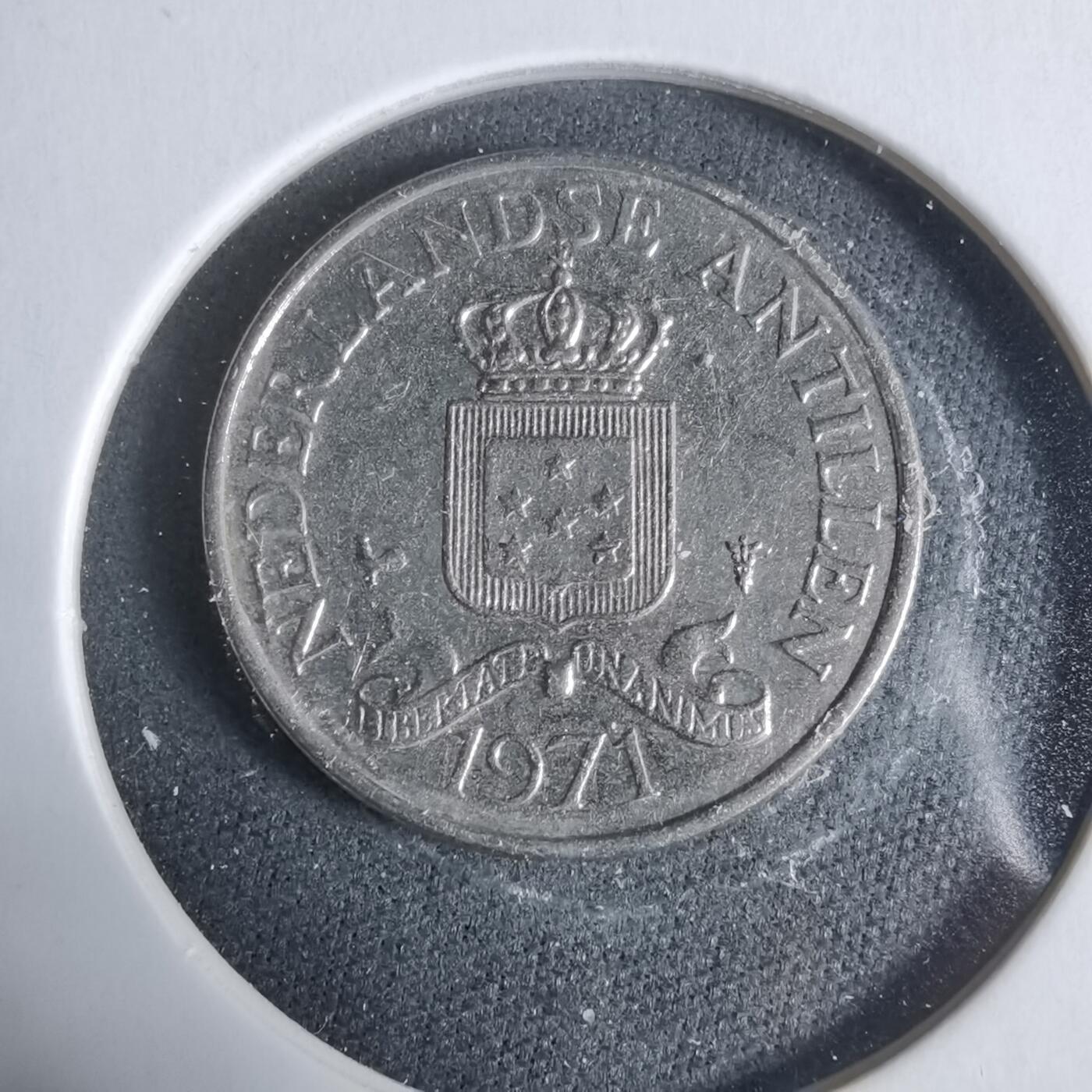 沼泽如烟--第923场 荷属安的列斯1971年25分