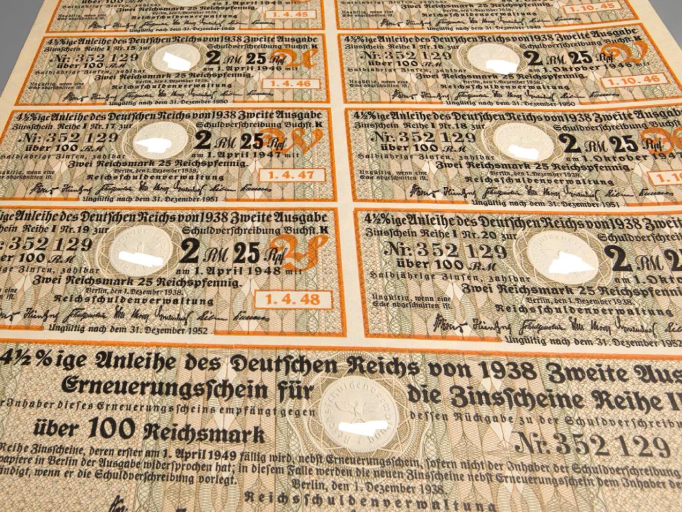 小驴勋章奖章收藏12月06日周六晚六点拍卖（珍爱和平，收藏战争，铭记历史，勿忘国耻，忠党爱国。有偿代拍，送拍规则在简介最后，参拍须阅读规则后再参拍，关系到运费包装发货时效真假辨别等关键信息，拍卖时不再发原图，看大图店主微信码在拍卖店铺介绍里） 1938年国债债券