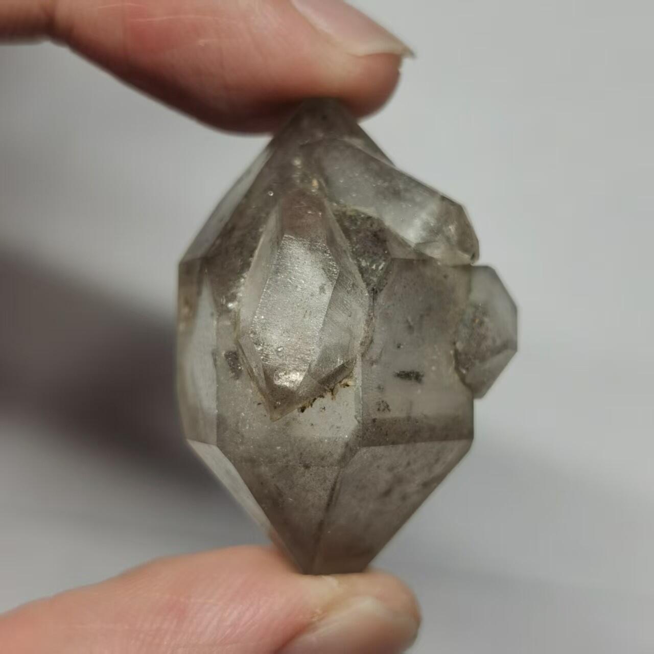 七河·世界钱币杂件水晶矿标小拍（总第30期） 藏家出品 X661 云贵闪灵水晶多生 造型款 本件拍品由合作藏家邮寄，库存编号 639-14