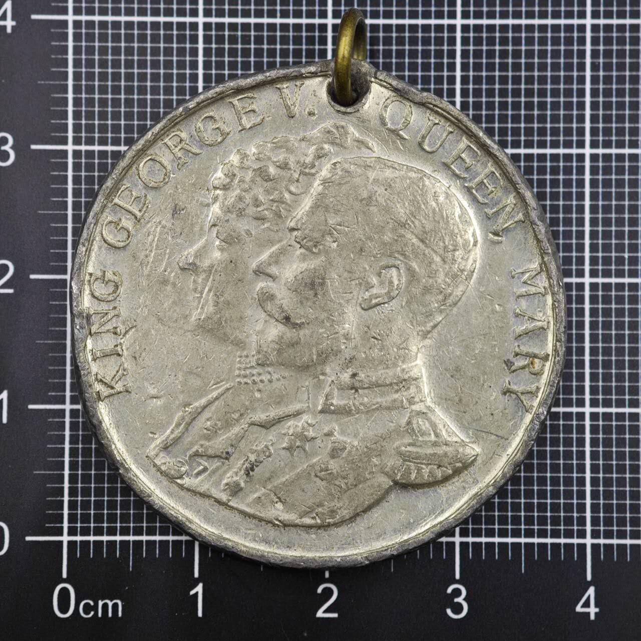 【淘币小摊】限时拍第八百二十三拍  纪念章场  满百包邮可预留两周  周一统一发货   英国1935年乔治五世登基银禧纪念章