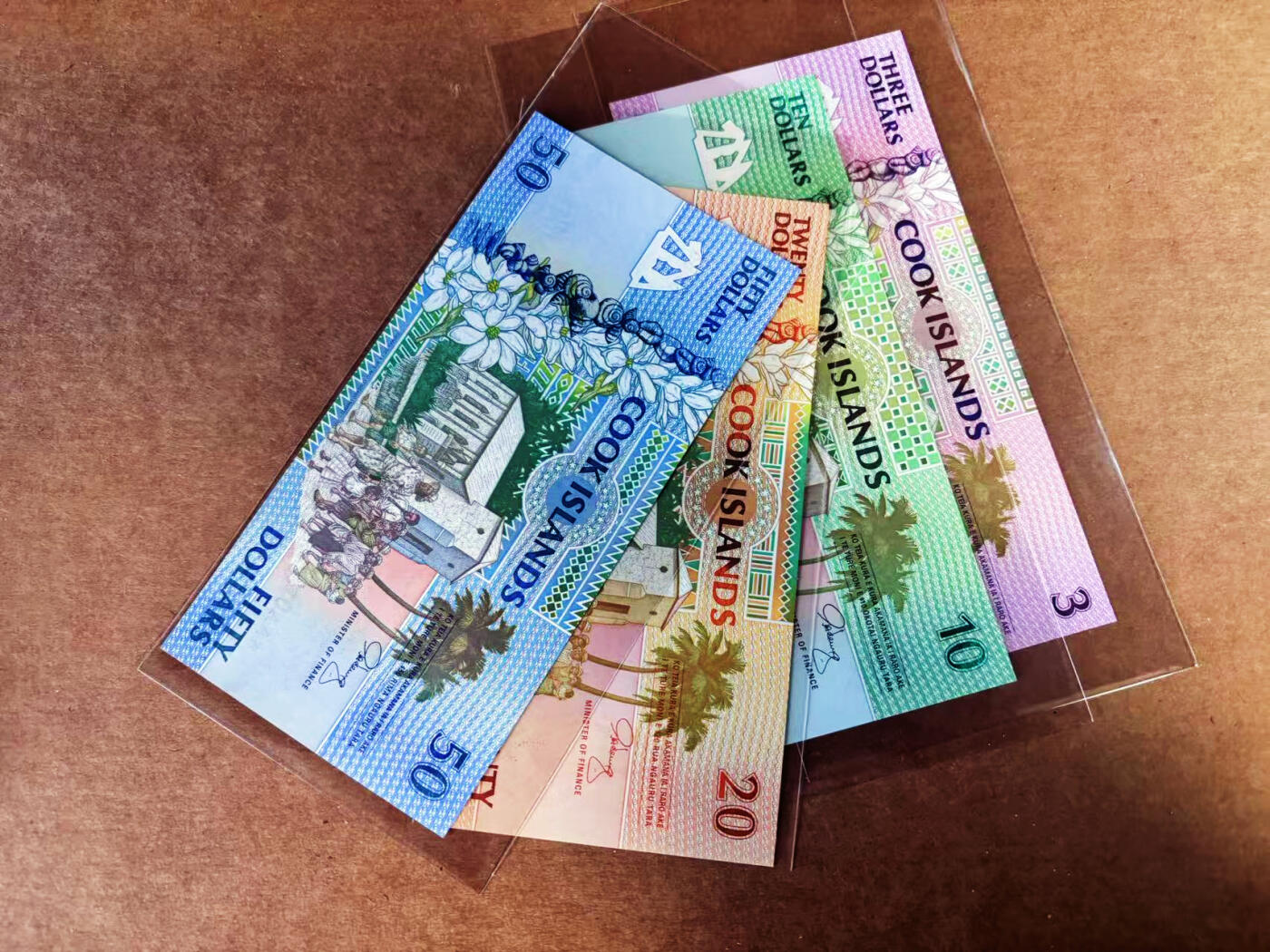 【Blue Auction】世界纸币精拍第759期——18级TOP拍卖/信誉/品质/专业/高效💫 【一组4张AAA冠含无47】库克群岛 3-50元 全新UNC