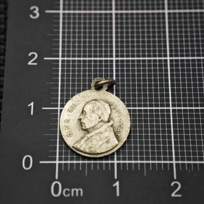 【淘币小摊】限时拍第八百二十三拍  纪念章场  满百包邮可预留两周  周一统一发货  - 教皇纪念章