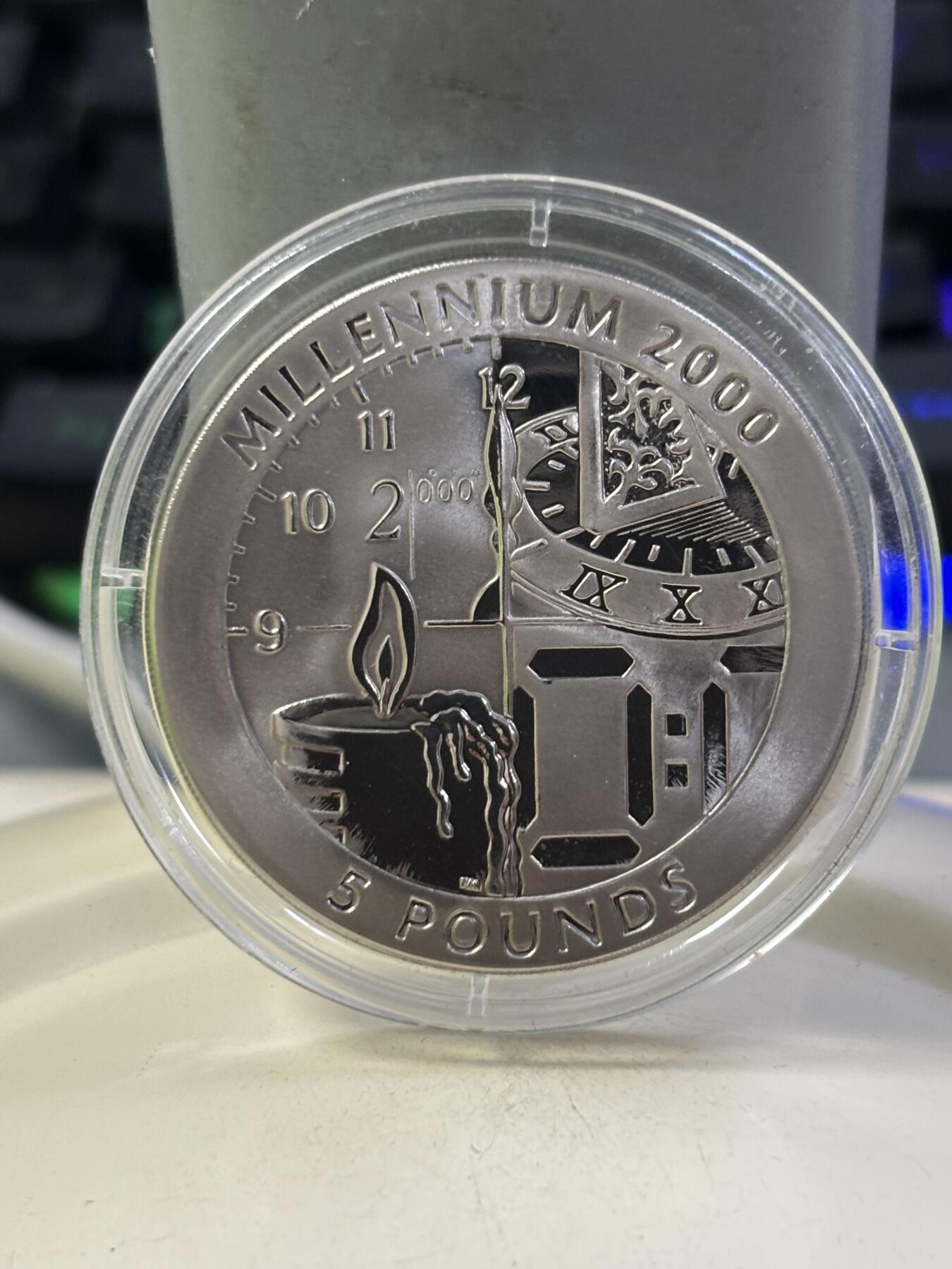 第184期拍卖 直布罗陀1999年5镑千禧年贵金属钛纪念币