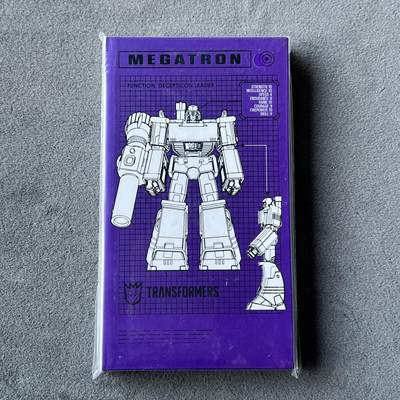 锦色铺子的潮玩拍第六期🌸🌸   - 卡游  变形金刚标签本-宇宙领主-威震天