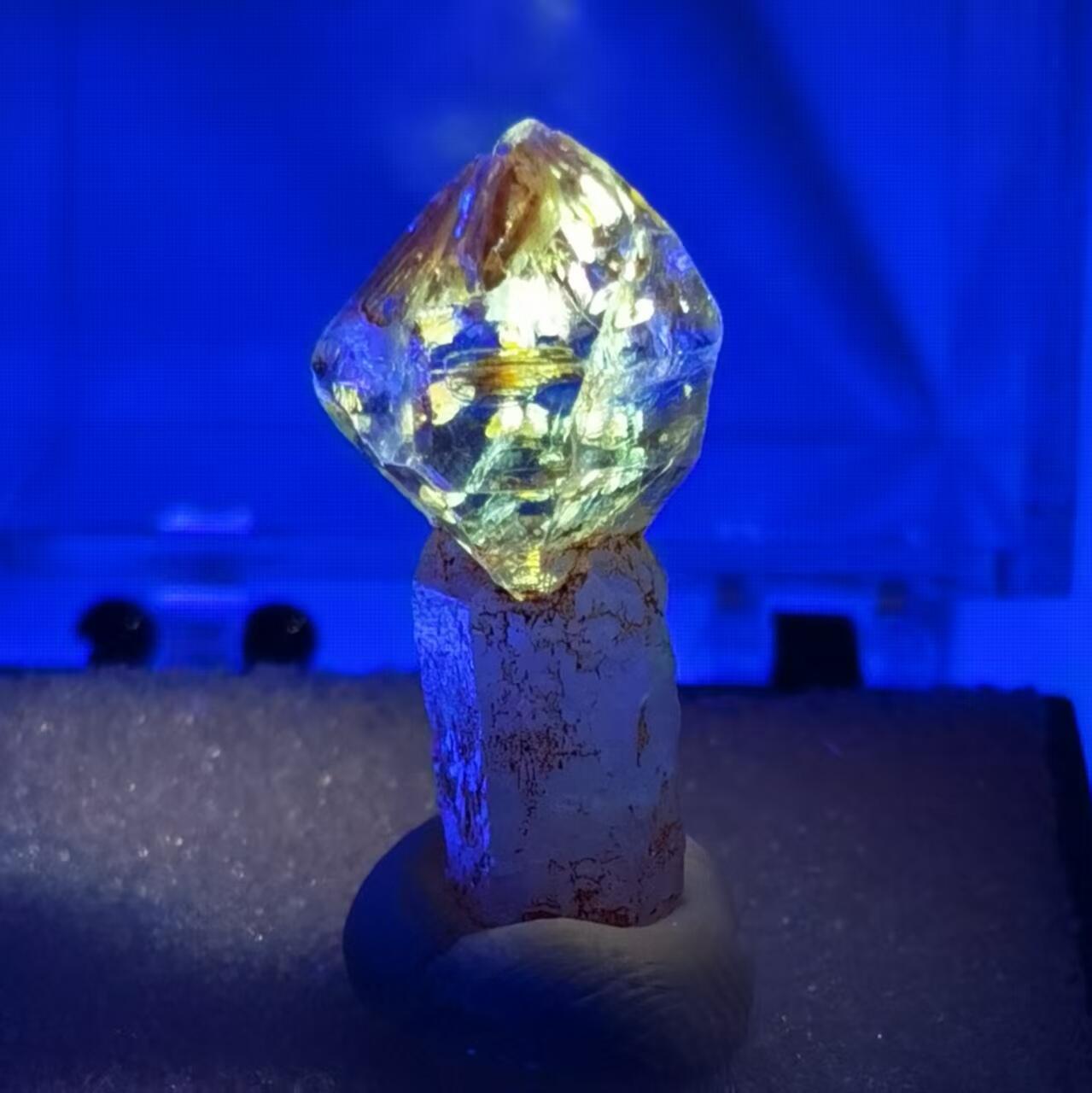 七河·世界钱币杂件水晶矿标小拍（总第30期） 藏家出品 X651 巴基斯坦油胆水晶 盒子矿 本件拍品由合作藏家邮寄，库存编号 698-5