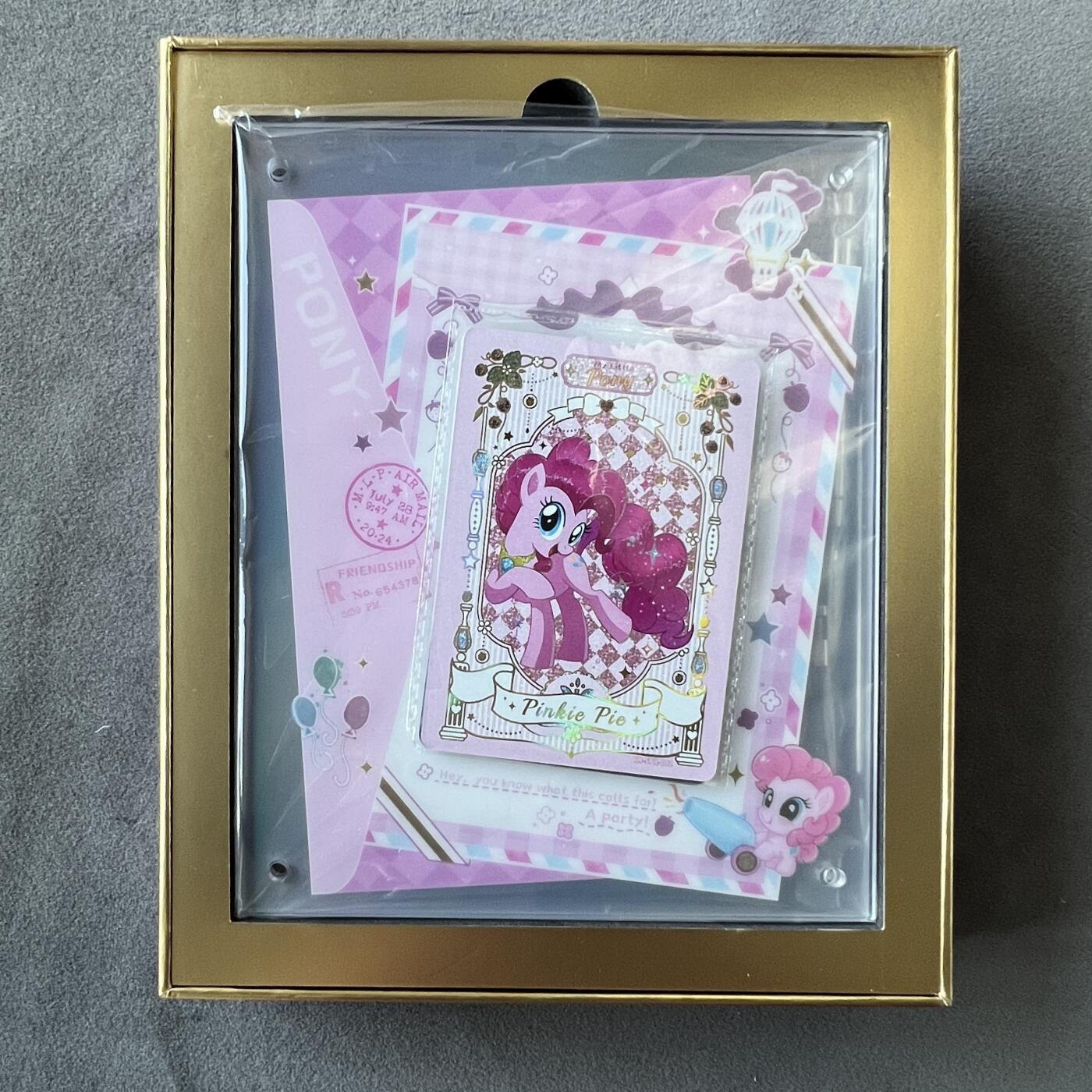 锦色铺子的潮玩拍第六期🌸🌸   卡游 小马宝莉  碧琪 亚克力大卡砖 + 卡牌 套盒