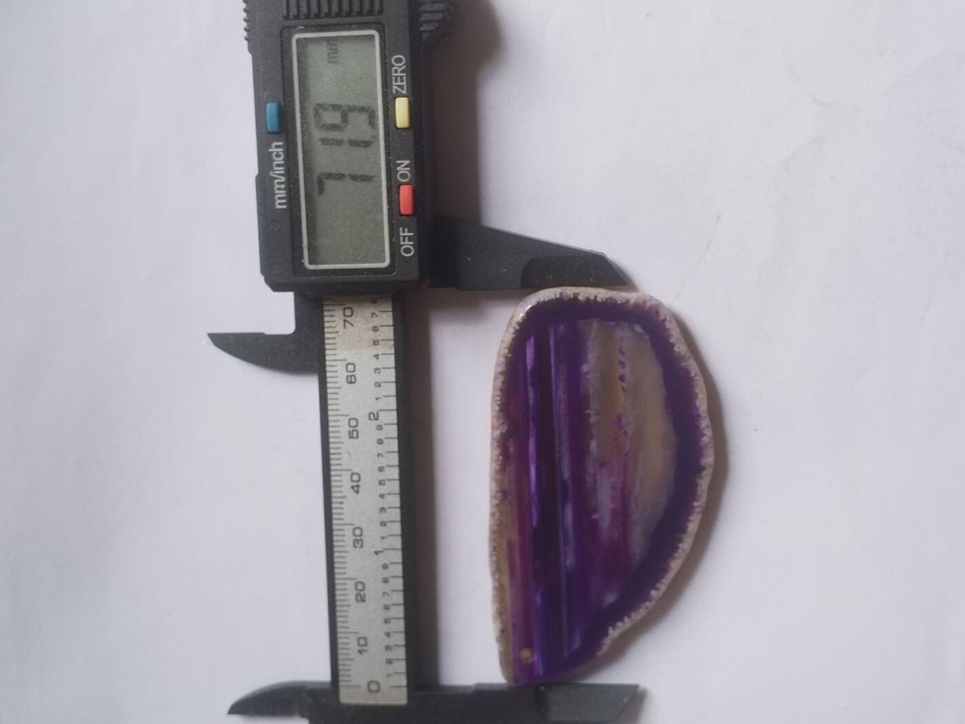 玉石 手镯 手串 手链专场 蓝玛瑙挂件。已打孔 配绳。