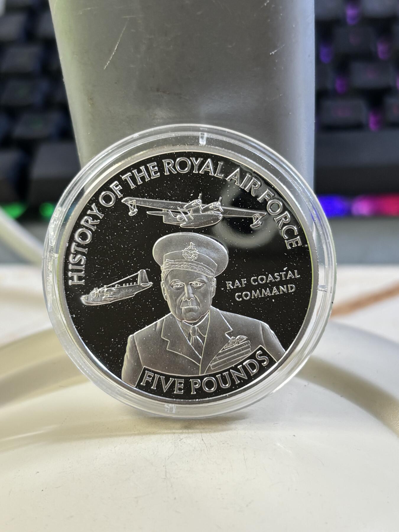 第184期拍卖  泽西2008年皇家空军的历史纪念银币，925银，28.28克银价363，塑料盒有破