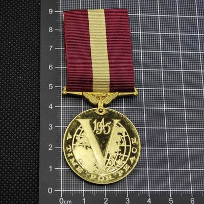 【淘币小摊】限时拍第八百二十三拍  纪念章场  满百包邮可预留两周  周一统一发货  -  1945年二战胜利纪念章