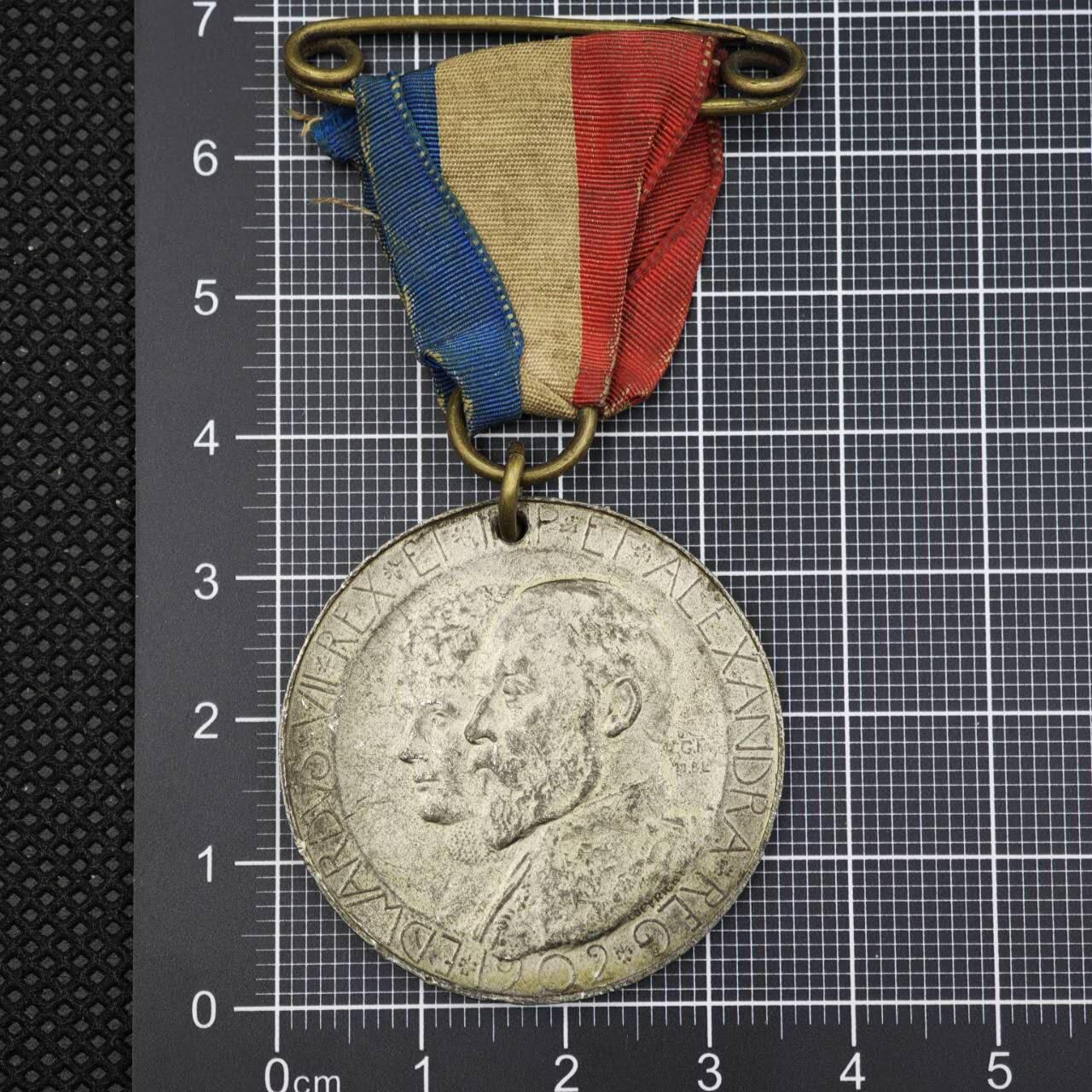 【淘币小摊】限时拍第八百二十三拍  纪念章场  满百包邮可预留两周  周一统一发货   英国1902年爱德华七世加冕纪念章