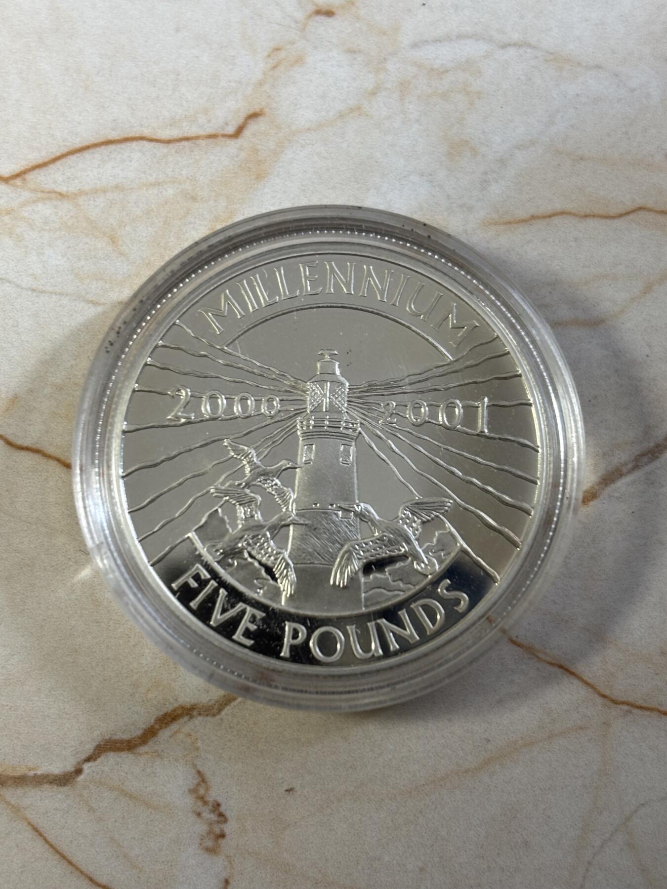 第184期拍卖 奥尔德尼2000-2001年千禧年系列灯塔精制纪念银币，925银，28.28克银价363，发行20000枚