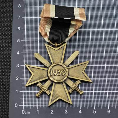 【淘币小摊】限时拍第八百二十三拍  纪念章场  满百包邮可预留两周  周一统一发货  -  德国战功十字奖章