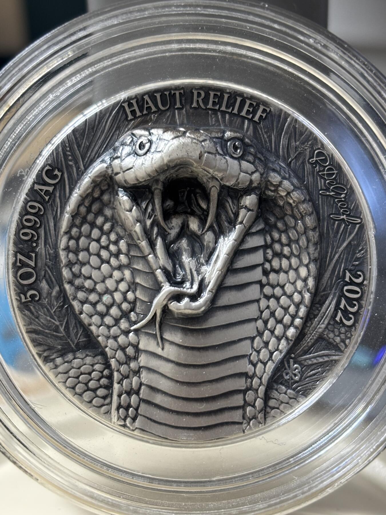 第185期拍卖 科特迪瓦2022年亚洲五霸系列眼镜王蛇5盎司纪念银币，999银，发行999枚