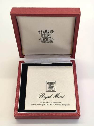 博洋堂世界钱币拍卖第150期（全场包邮） NGC PF69UC 原盒原证书 1987年香港兔年精制生肖金币 数量远少于普制 15.98克 917 金价持续强劲 黄金的抗风险能力还在不断验证 盒子连接处有脱落