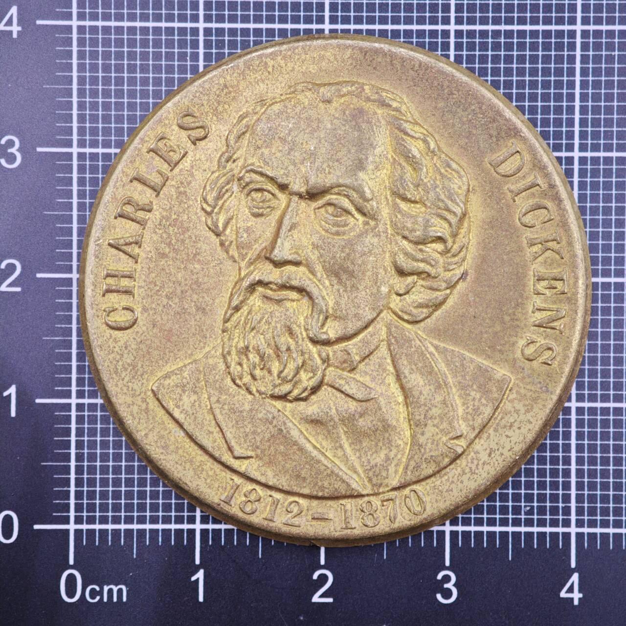 【淘币小摊】限时拍第八百二十三拍  纪念章场  满百包邮可预留两周  周一统一发货  查尔斯狄更斯纪念章