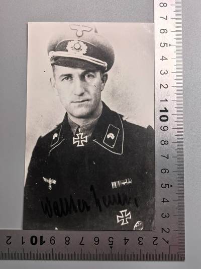 小驴勋章奖章收藏12月06日周六晚六点拍卖（珍爱和平，收藏战争，铭记历史，勿忘国耻，忠党爱国。有偿代拍，送拍规则在简介最后，参拍须阅读规则后再参拍，关系到运费包装发货时效真假辨别等关键信息，拍卖时不再发原图，看大图店主微信码在拍卖店铺介绍里） - 装甲指挥官Walther Neuer 战后正反面双亲签