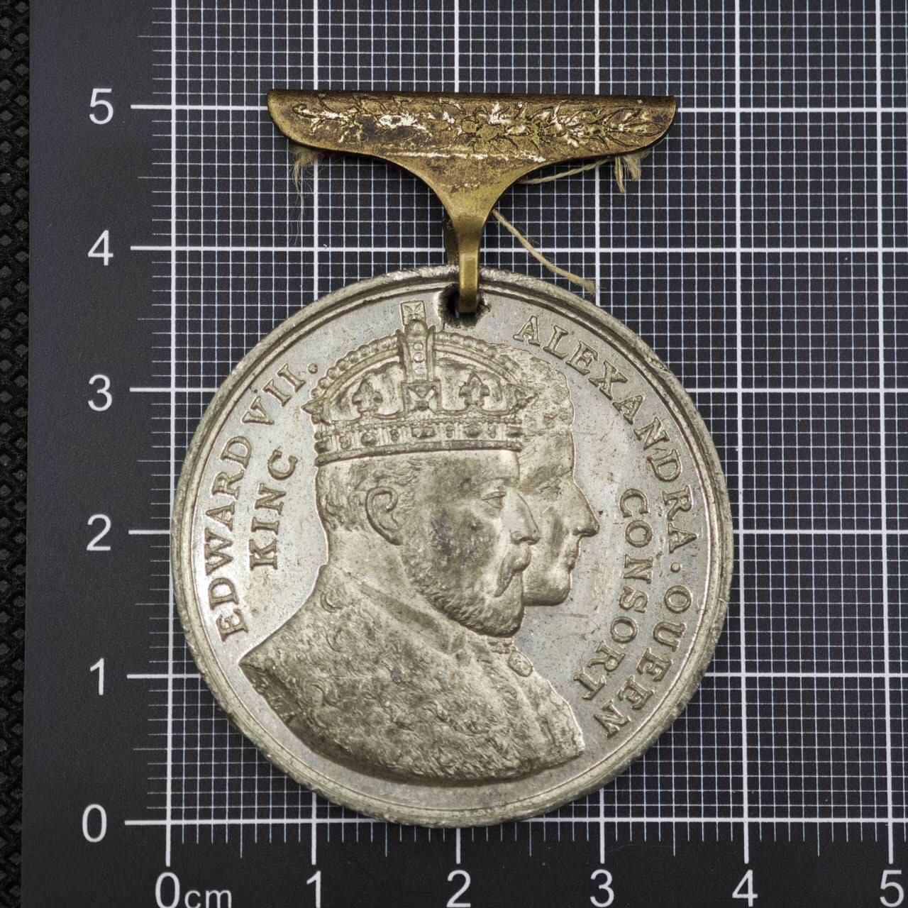 【淘币小摊】限时拍第八百二十三拍  纪念章场  满百包邮可预留两周  周一统一发货   英国1902年爱德华七世加冕纪念章