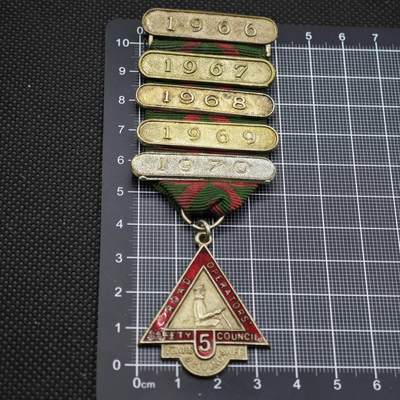 【淘币小摊】限时拍第八百二十三拍  纪念章场  满百包邮可预留两周  周一统一发货  - 1970年安全驾驶竞赛奖章