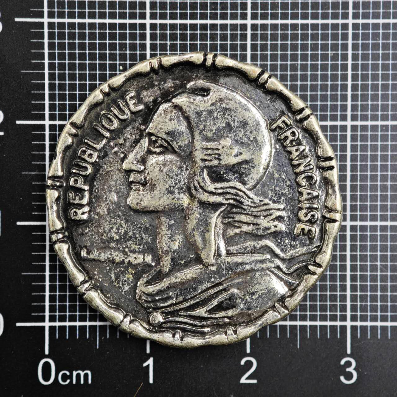 【淘币小摊】限时拍第八百二十三拍  纪念章场  满百包邮可预留两周  周一统一发货  法国5分纪念章