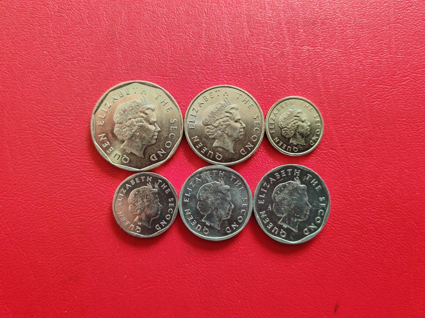 【云涧收藏】第八十二场 英属东加勒比女王老年版套币