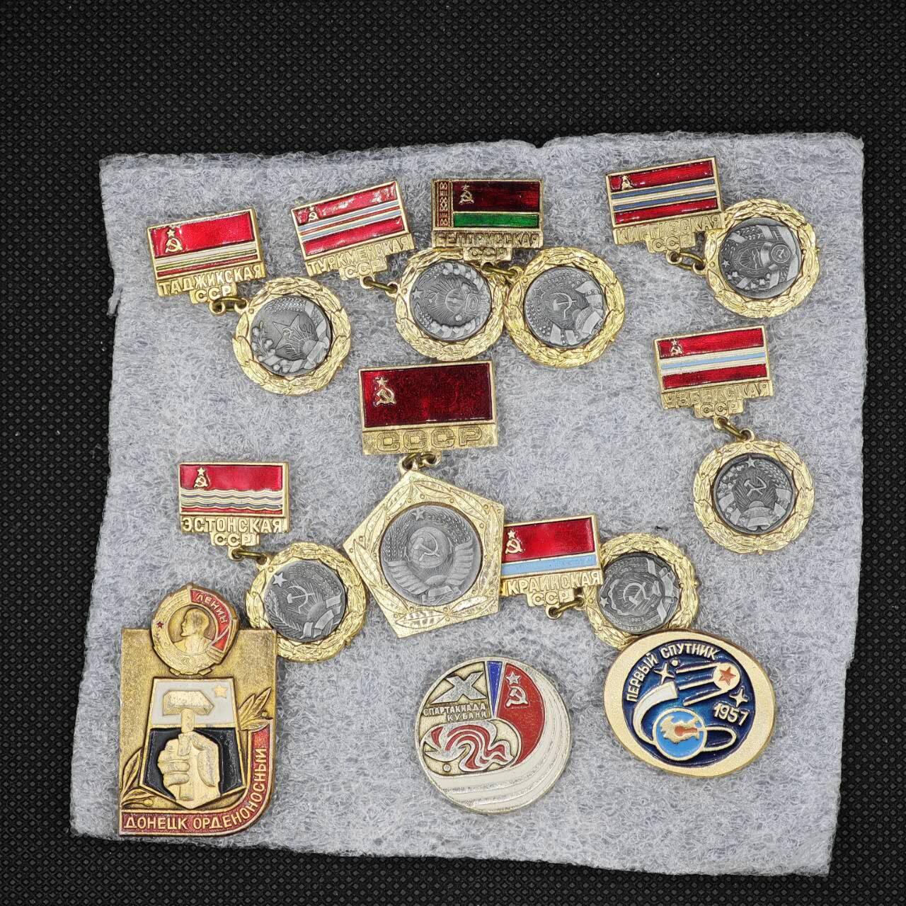 【淘币小摊】限时拍第八百二十三拍  纪念章场  满百包邮可预留两周  周一统一发货   苏联纪念徽章