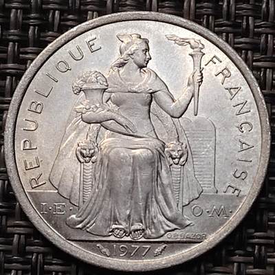 布加迪🐬～世界钱币(上海)🌾第 263 期 /  各国套币和散币 - 新克里多尼亚 1977年 2法郎铝币