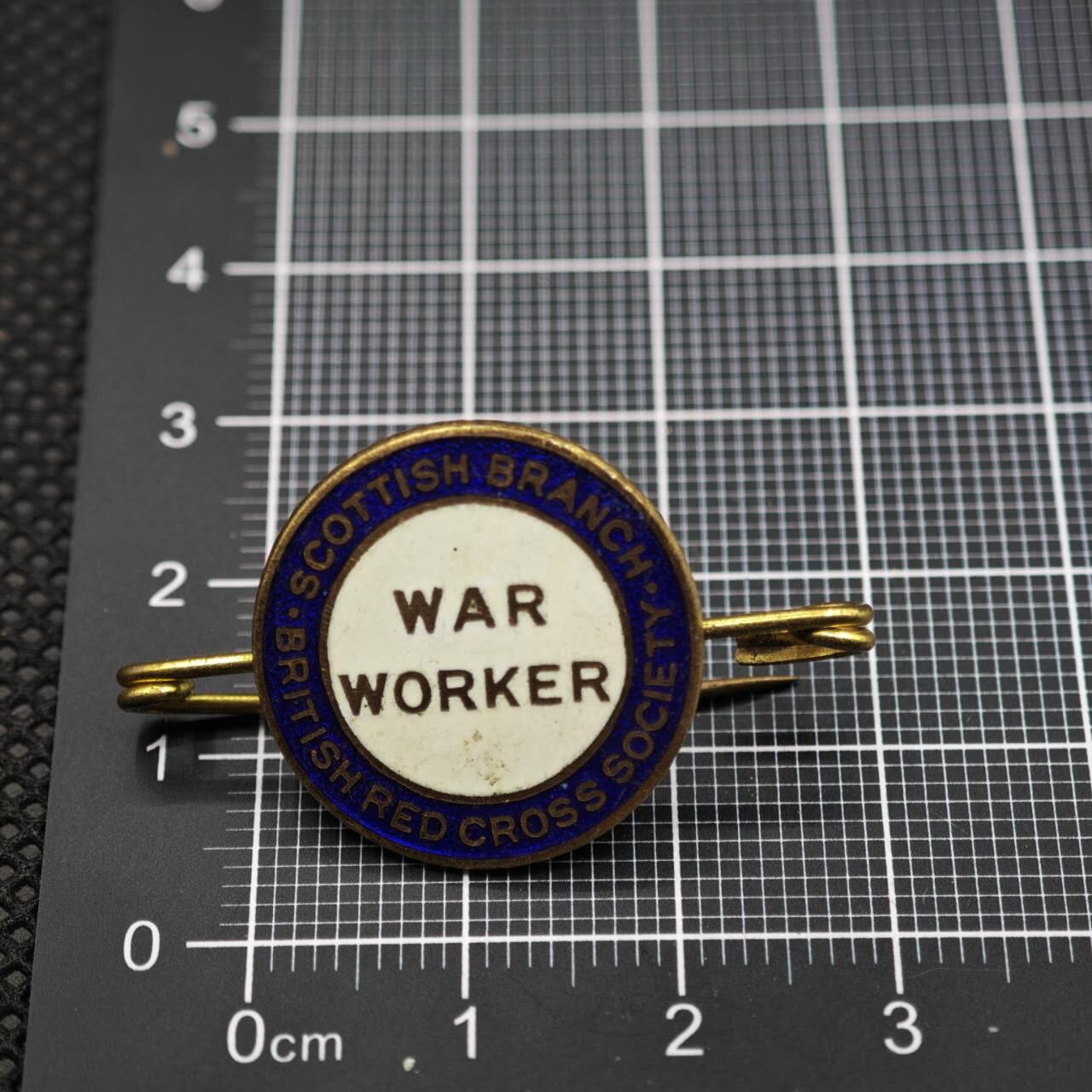 【淘币小摊】限时拍第八百二十三拍  纪念章场  满百包邮可预留两周  周一统一发货   英国红十字会苏格兰分会战争工作者徽章