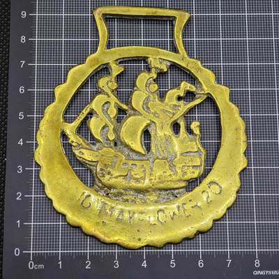 【淘币小摊】限时拍第八百二十三拍  纪念章场  满百包邮可预留两周  周一统一发货  - 铜帆船镂空摆件