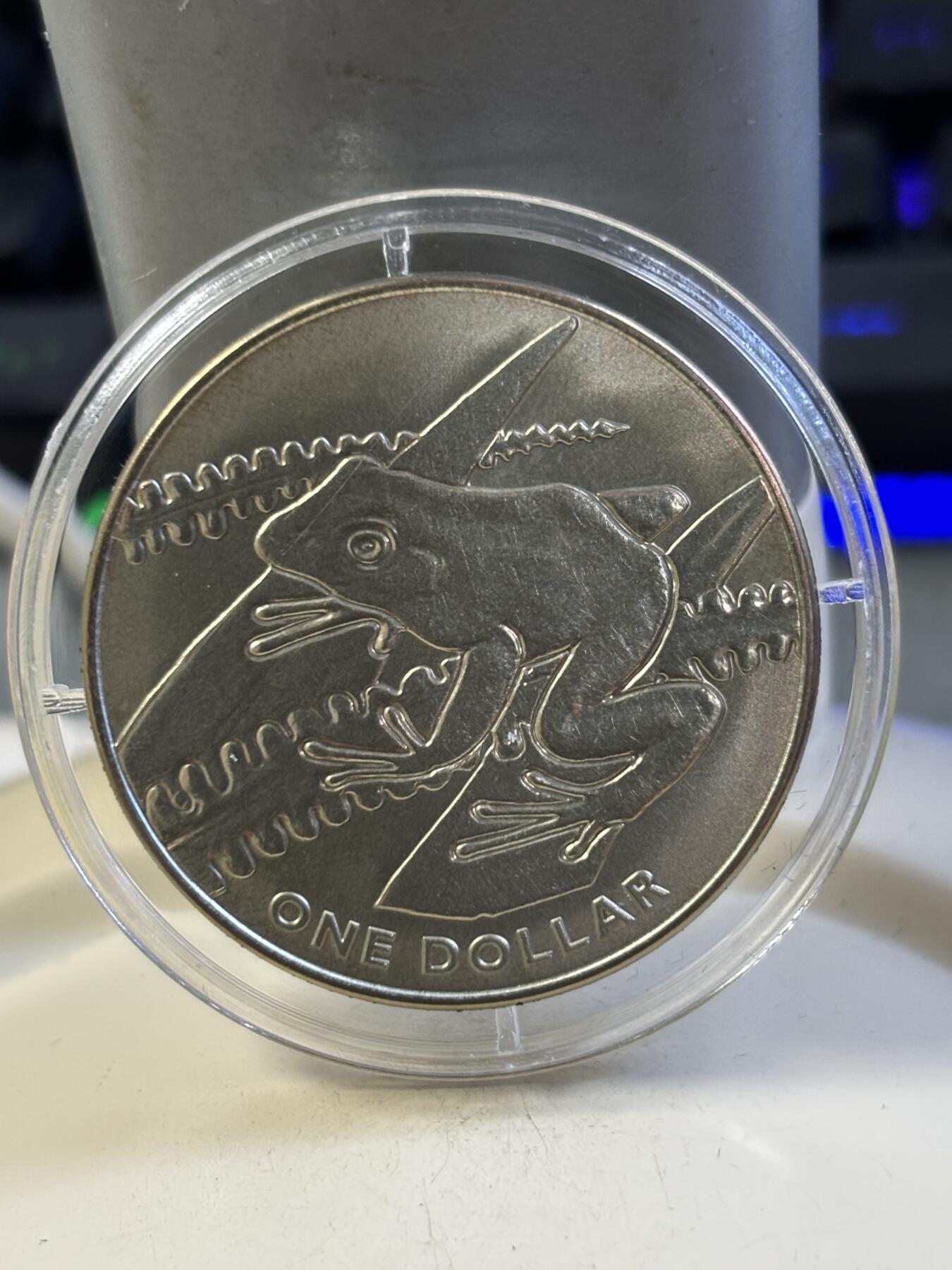 第184期拍卖 斐济2018年动物系列树蛙黄色纯钛纪念币