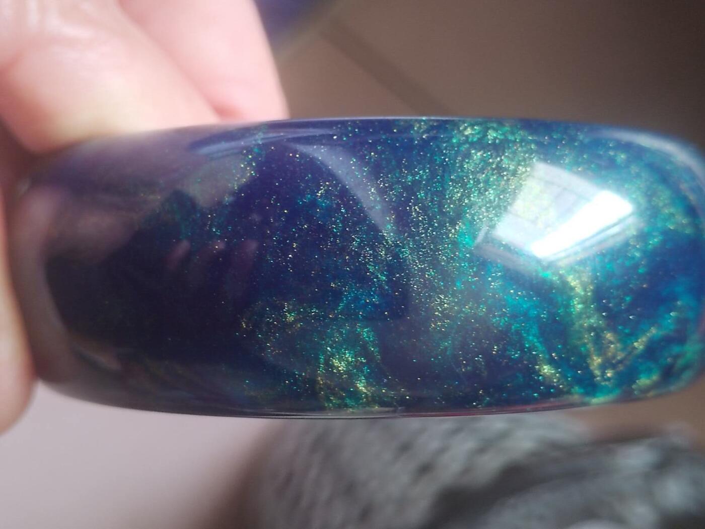 玉石 手镯 手串 手链专场 火山岩琼浆树化石 宽版轮胎手镯。