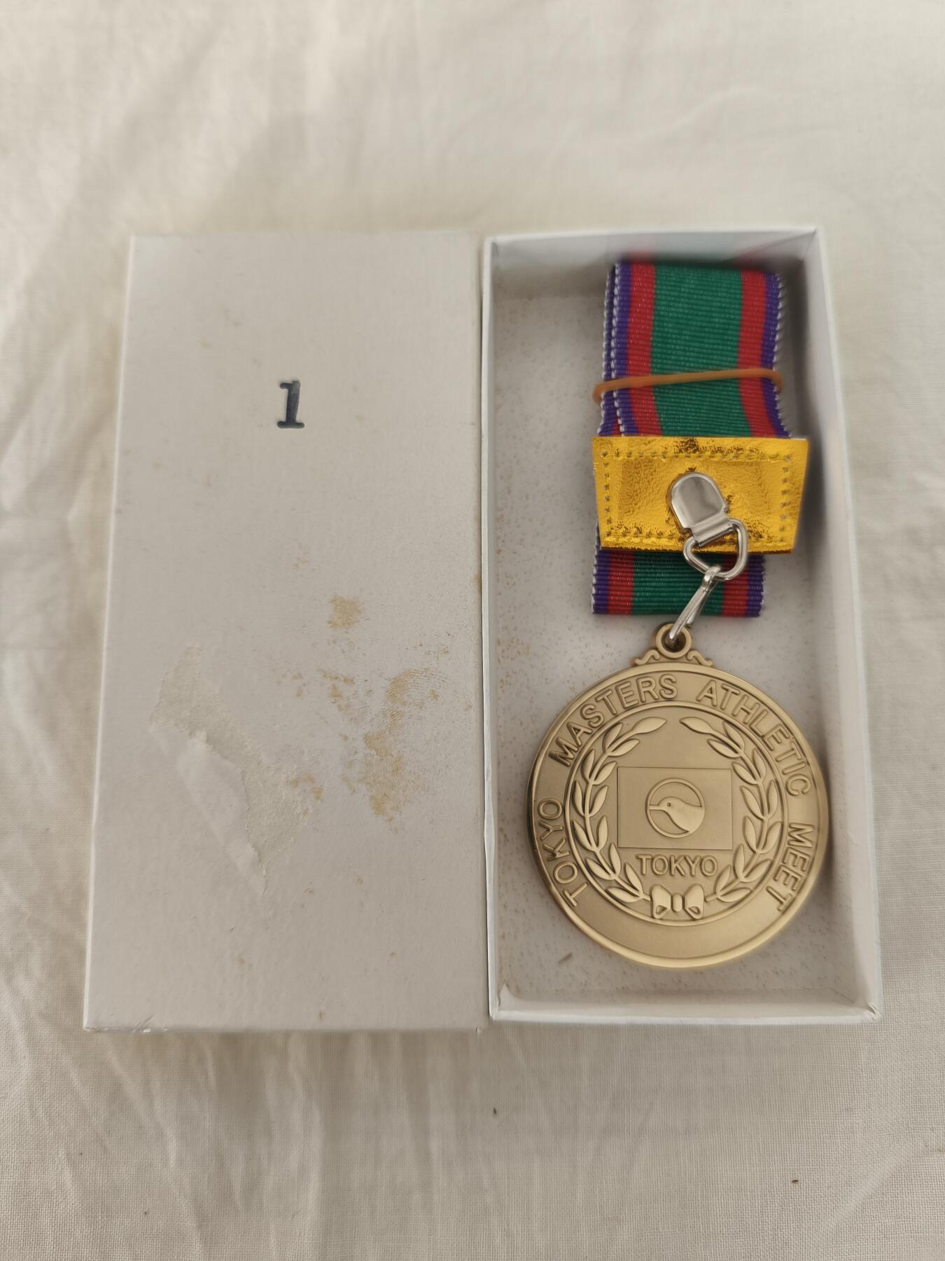 海外回流精品拍卖12.14 日本东京竞技奖牌一枚