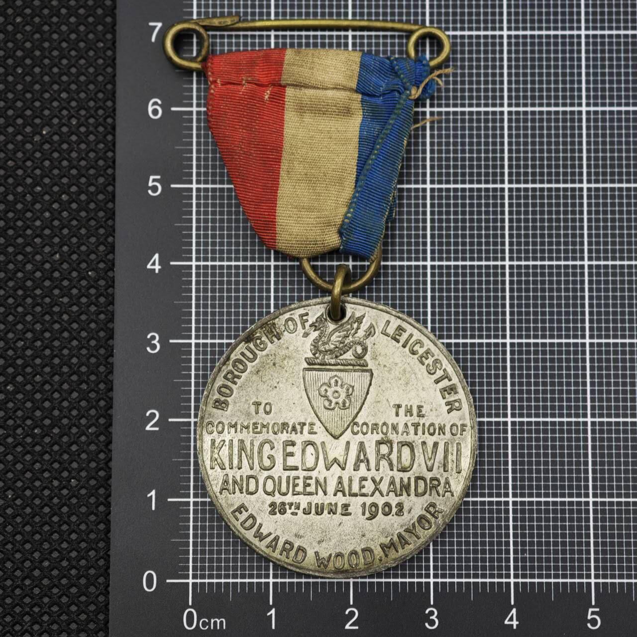 【淘币小摊】限时拍第八百二十三拍  纪念章场  满百包邮可预留两周  周一统一发货   英国1902年爱德华七世加冕纪念章