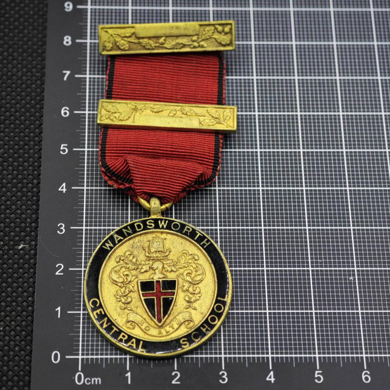 【淘币小摊】限时拍第八百二十三拍  纪念章场  满百包邮可预留两周  周一统一发货   伦敦旺兹沃思中央学校表彰奖章